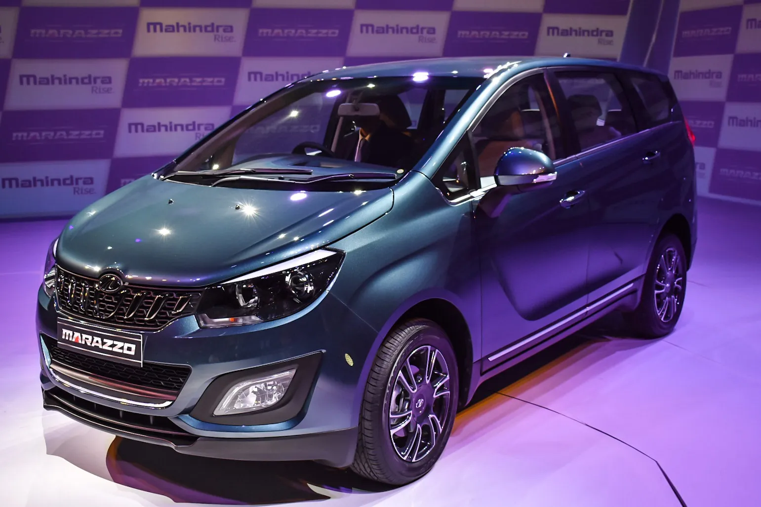 What Is The Price Of Mahindra Marazzo In India